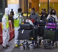 Rebond de la crise sanitaire : suspensions de vols et paniques dans les aéroports