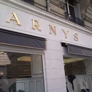 Arnys, le tailleur pris dans la nouvelle affaire Fillon