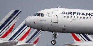 Air france-klm: trafic en baisse de 2,6% en avril a cause des greves