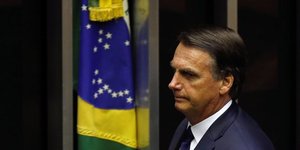 Bolsonaro approuve le rapprochement entre embraer et boeing