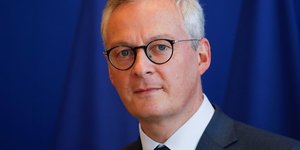 Coronavirus: le maire prevoit une contraction de 8% de l'economie francaise en 2020