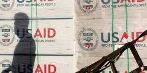 Des caisses de secours de l& 39 usaid a manille