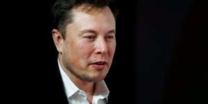 Elon musk qualifie de "fascistes" les mesures de confinement aux usa