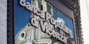 L'italie se dit proche d'une solution pour vicenza/veneto