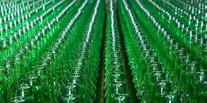 L& 39 usine gardoise, qui existe depuis 1973 A VergEze, consacre trois de ses quatre lignes de production aux besoins des eaux Perrier, Egalement installEes A VergEze.
