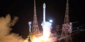 La coree du nord affirme avoir lance son premier satellite espion