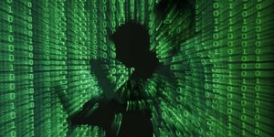 La France tente de rattraper son retard en cyberdéfense
