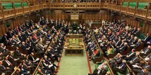 Le parlement britannique dbat de la ptition sur l'organisation d'un second rfrendum sur le brexit