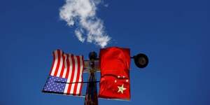 Les drapeaux des etats-unis et de la chine