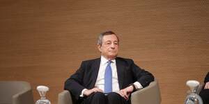 Photo d& 39 archives du premier ministre italien mario draghi au forum d& 39 affaires a alger