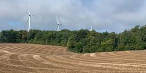 Un champs Eolien, en Bourgogne.