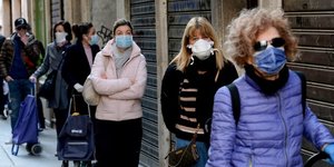 Un peu moins de deces et de patients en reanimation en italie